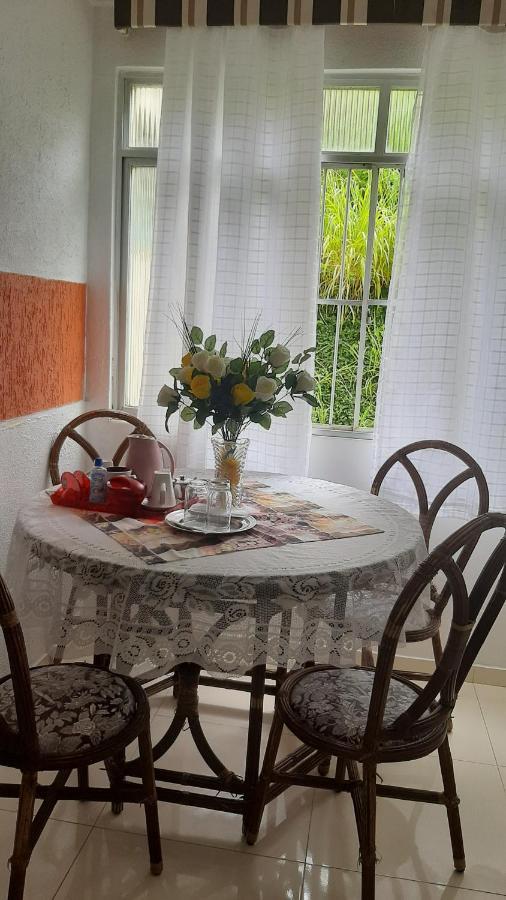 Bem Localizado Apartamento 2 Quartos Orla Rio Vermelho Ha 20 Min Da Barra-Ondina Internet Arcondicionado Salvador Exterior foto